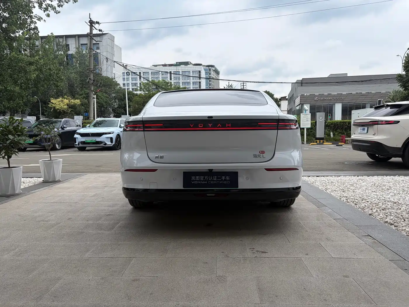 Voyah Auto VOYAH Zhuiguang L 2025 2025 Mid-configuration Model