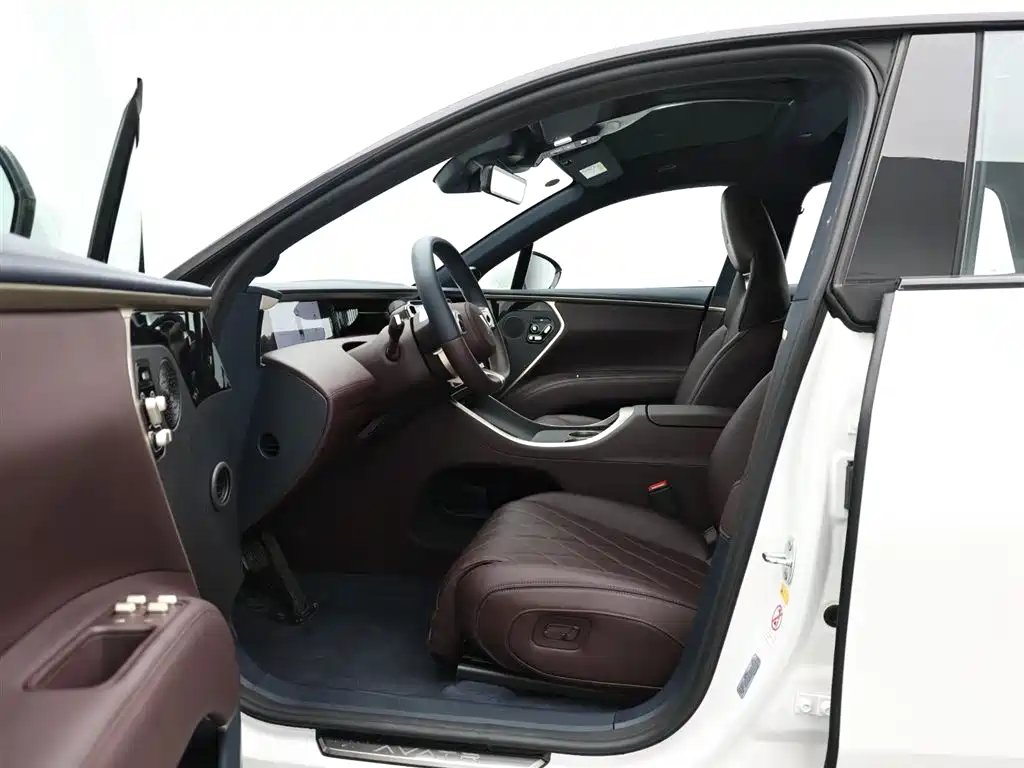 Avatr 11 2025 Max Extended Range Edition фото 12