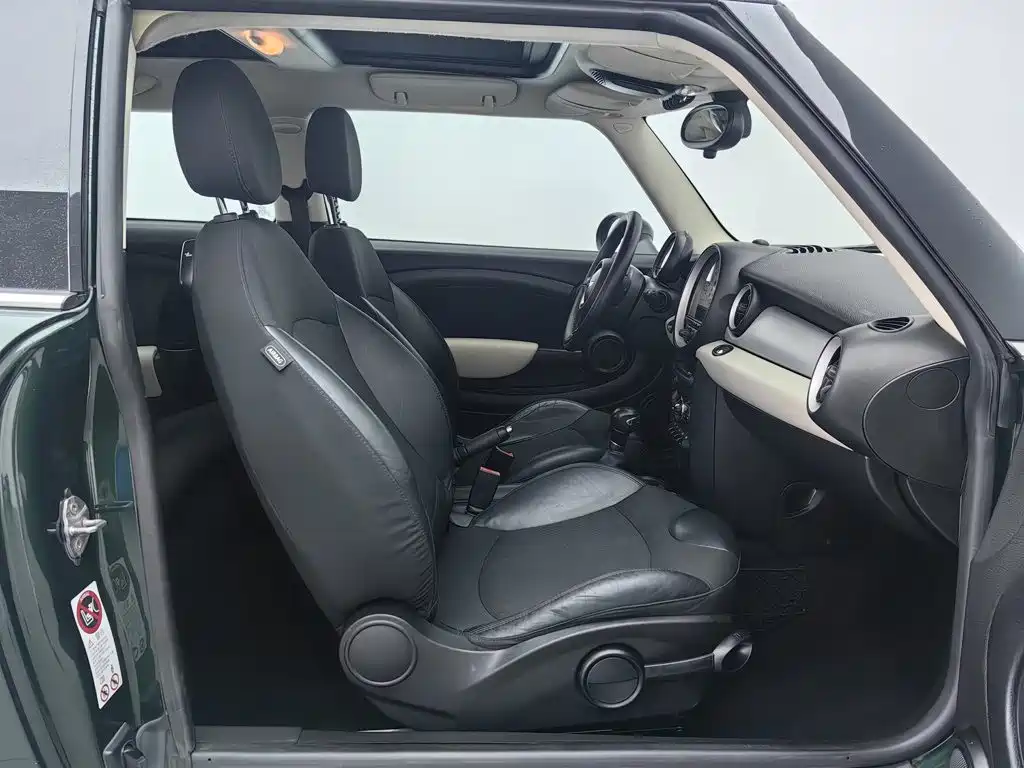 MINI CLUBMAN 2012 2011 1.6L COOPER Fun