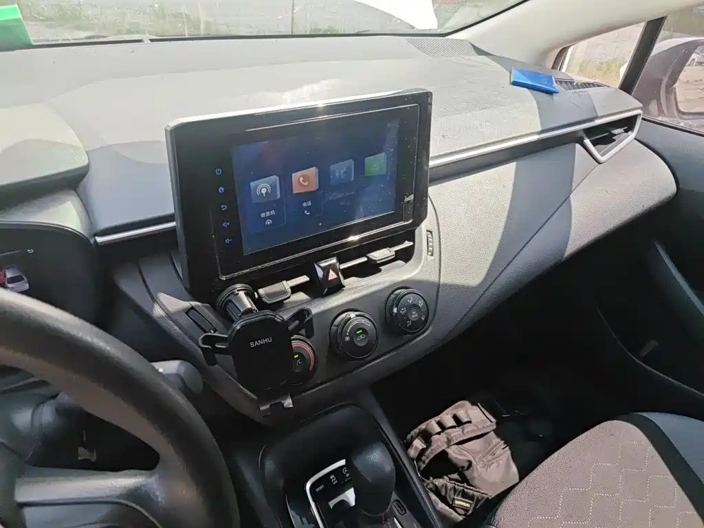 Photo 6 - Toyota Corolla