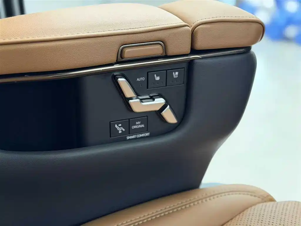 Toyota Alphard 2024 Hybrid 2.5L Ultimate Enjoyment Edition фото 29