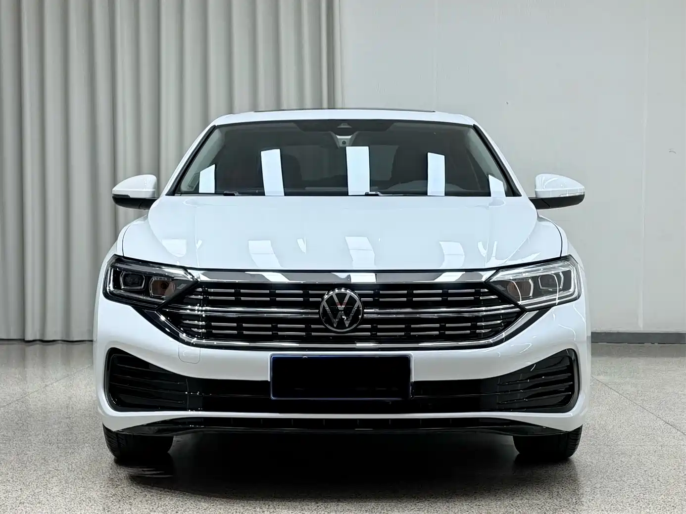 Volkswagen Sagitar 2023 280TSI DSG Surpass Plus Edition фото 2