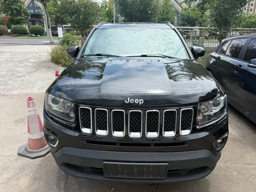 Jeep Compass (Import) 2016 2014 Facelift 2.4L 4WD Comfort Edition