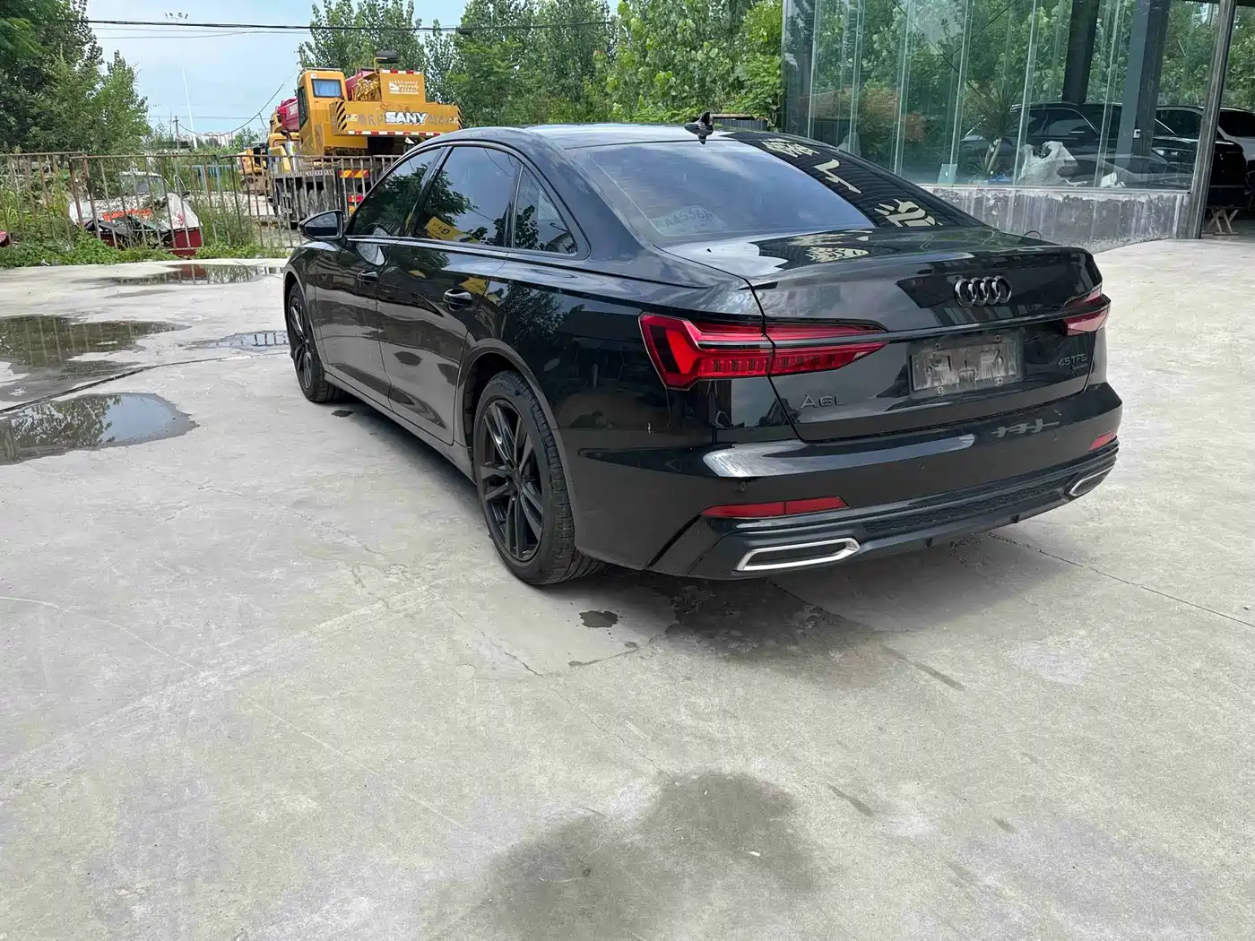 Photo 8 - Audi A6L