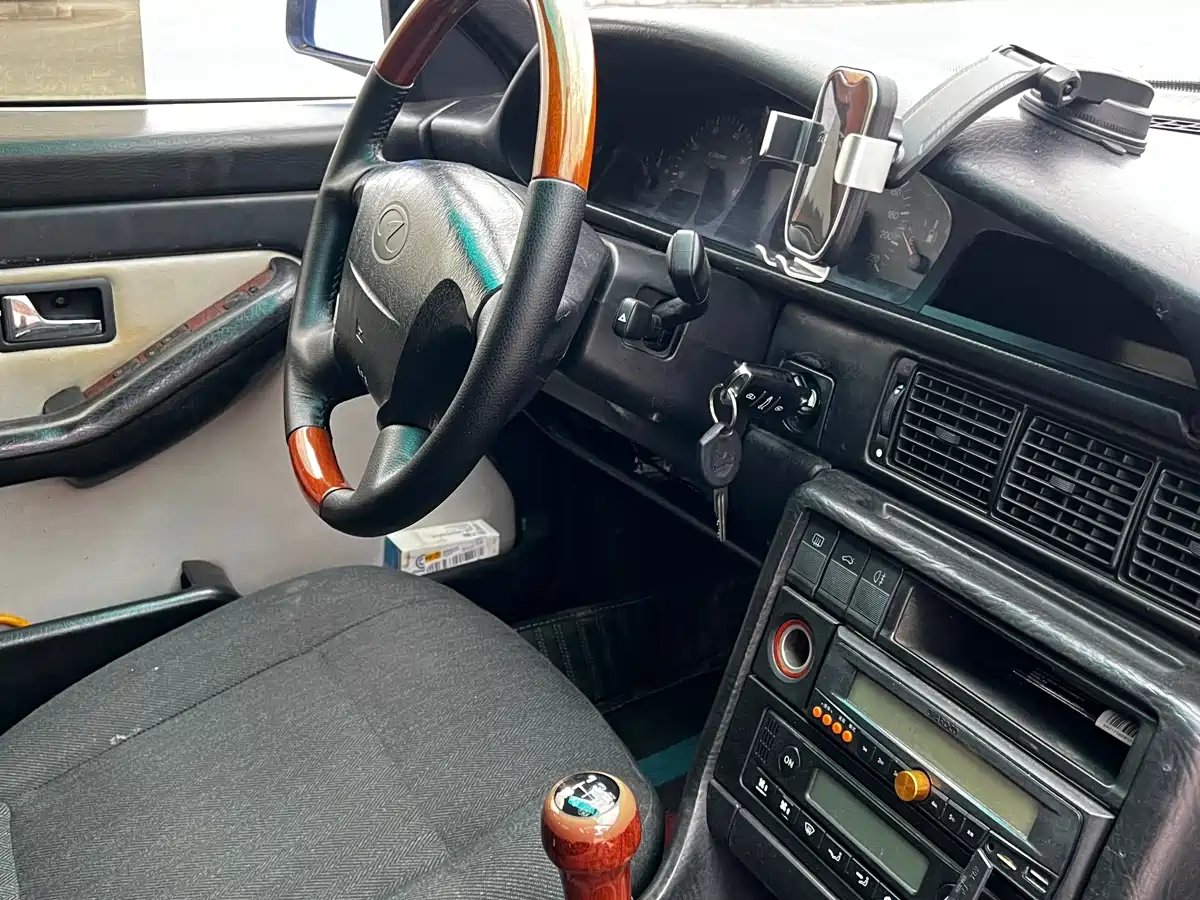 Hongqi New Mingshi 2007 1.8L Olympic Star фото 12