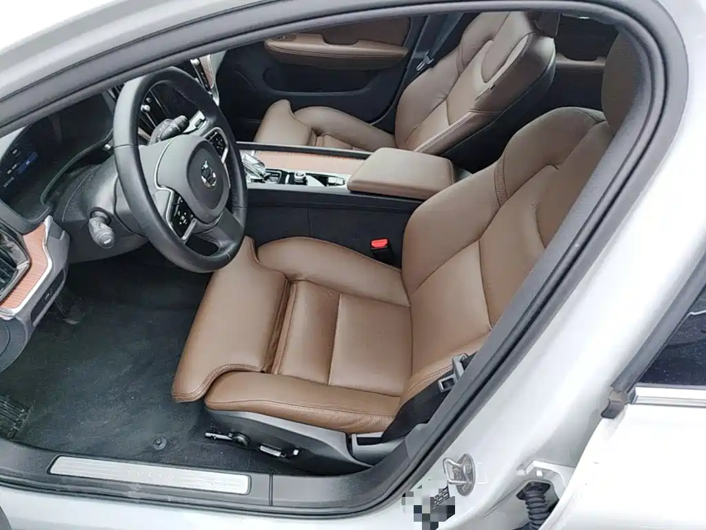 Volvo V60 2025 2025 B5 Smart Elite Luxury Edition