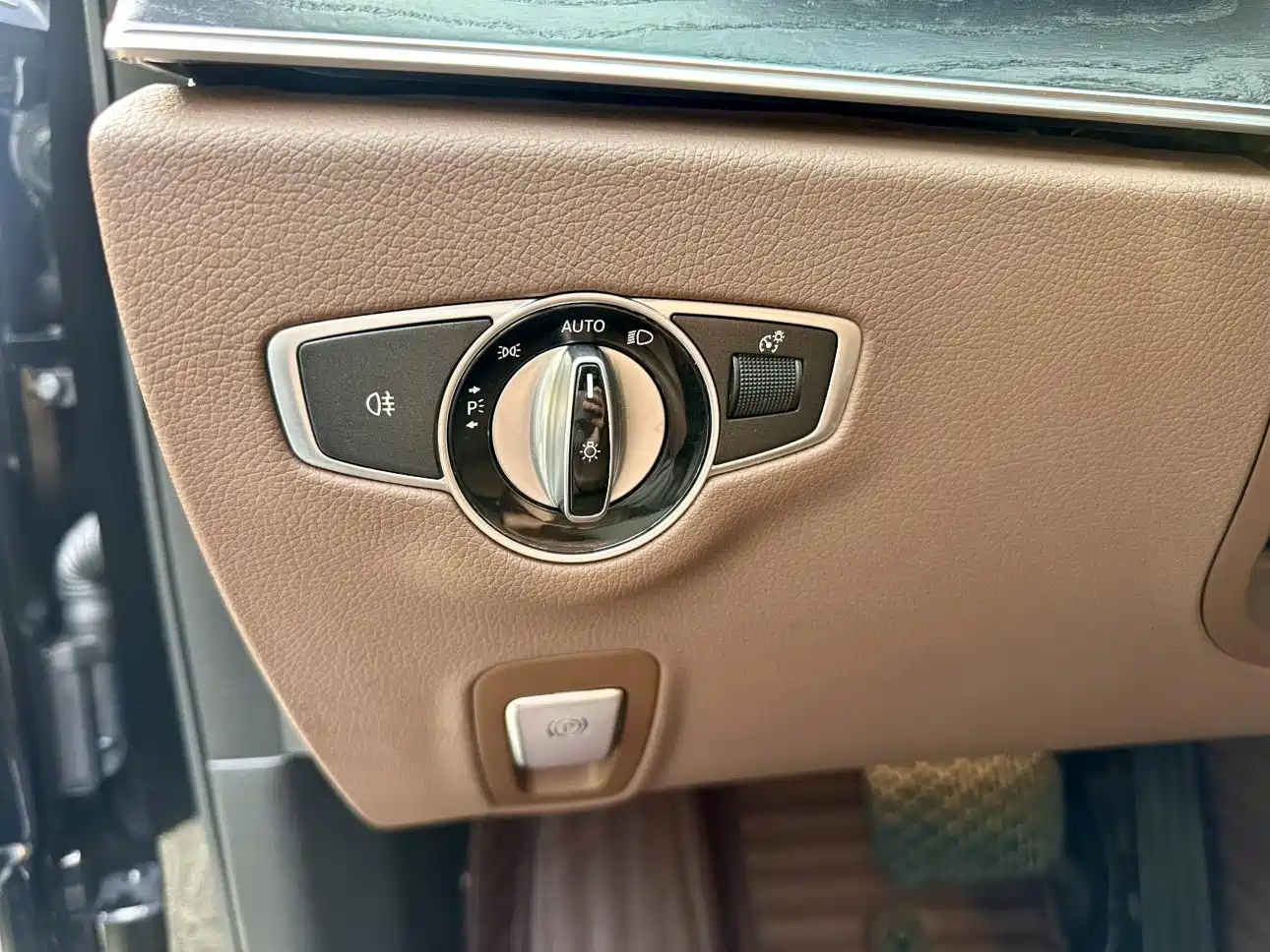 Mercedes-Benz E-Class 2019 Facelift E 300 L Sport Luxury фото 8