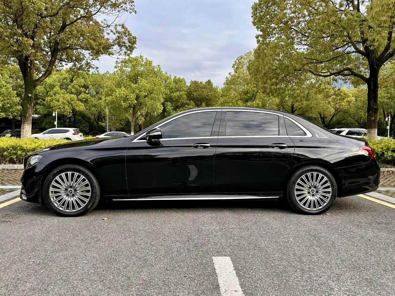 Mercedes-Benz E-Class 2019 Facelift E 300 L Sport Luxury фото 22