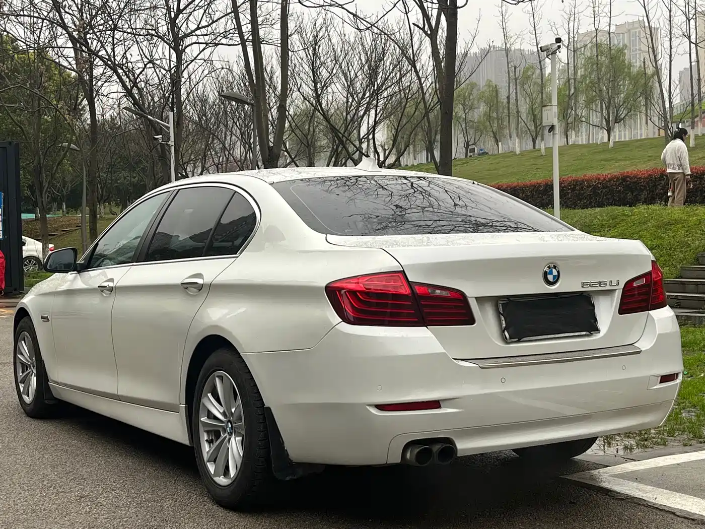 BMW 5 Series 2014 525Li Leading фото 5