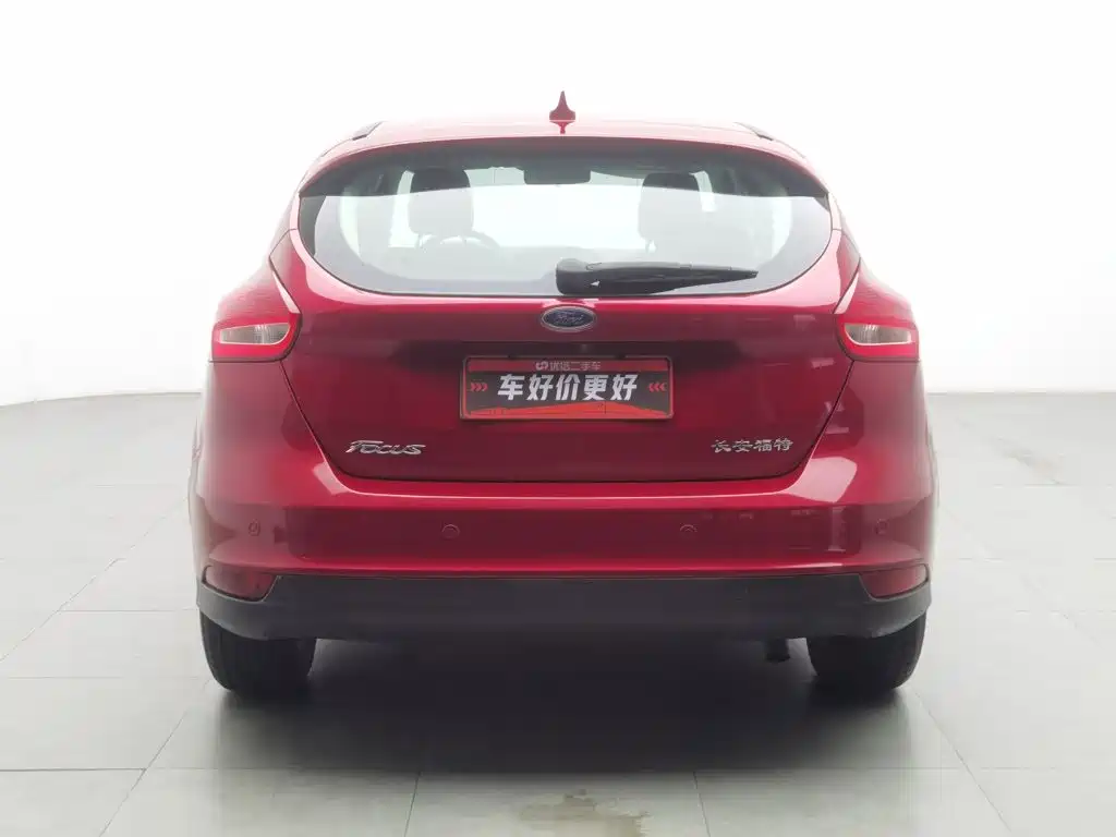 Фото 4 - Ford Focus