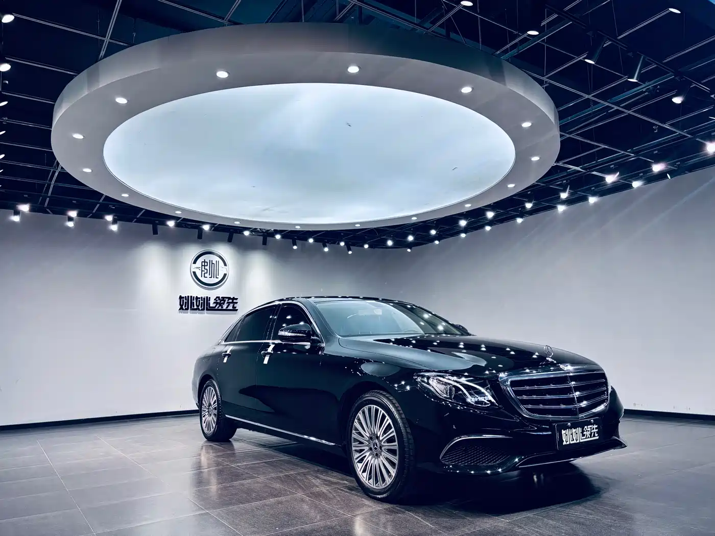 Mercedes-Benz E-Class 2020 E 300 L Luxury Model фото 16
