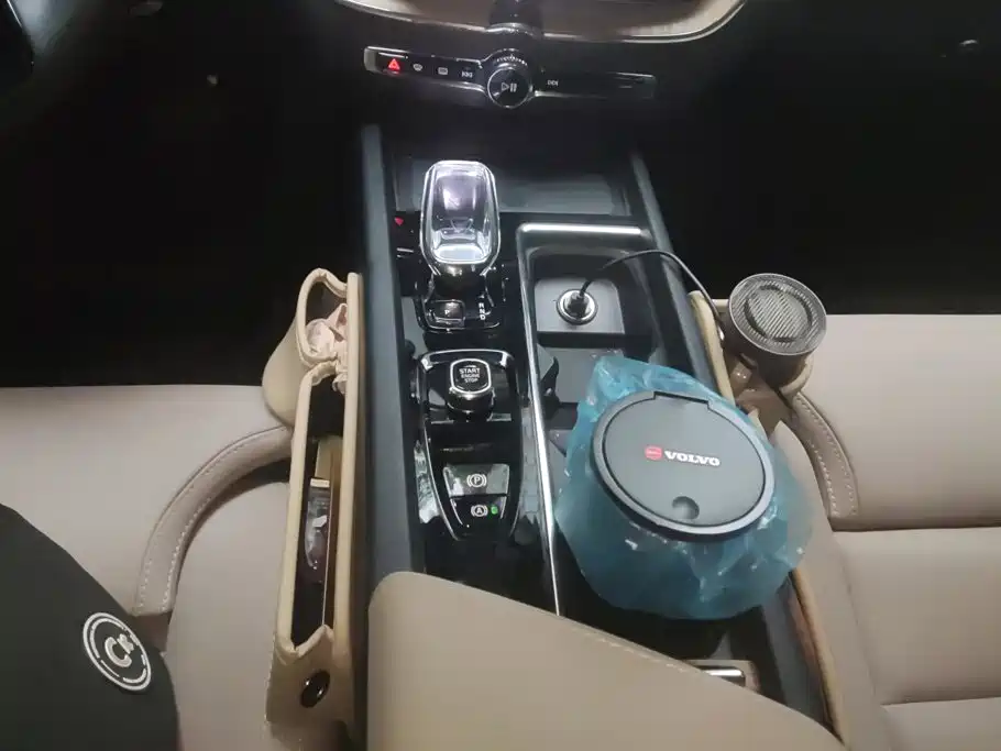 Фото 16 - Volvo XC60 Plug-in Hybrid