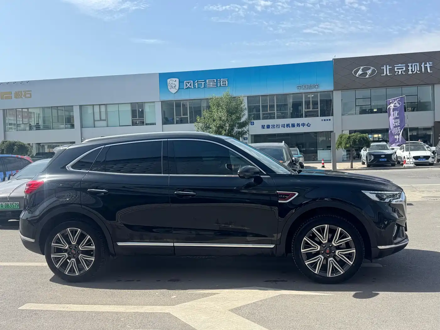 Hongqi HS5 2023 2.0T AWD Flag Enjoy Pro Edition фото 4