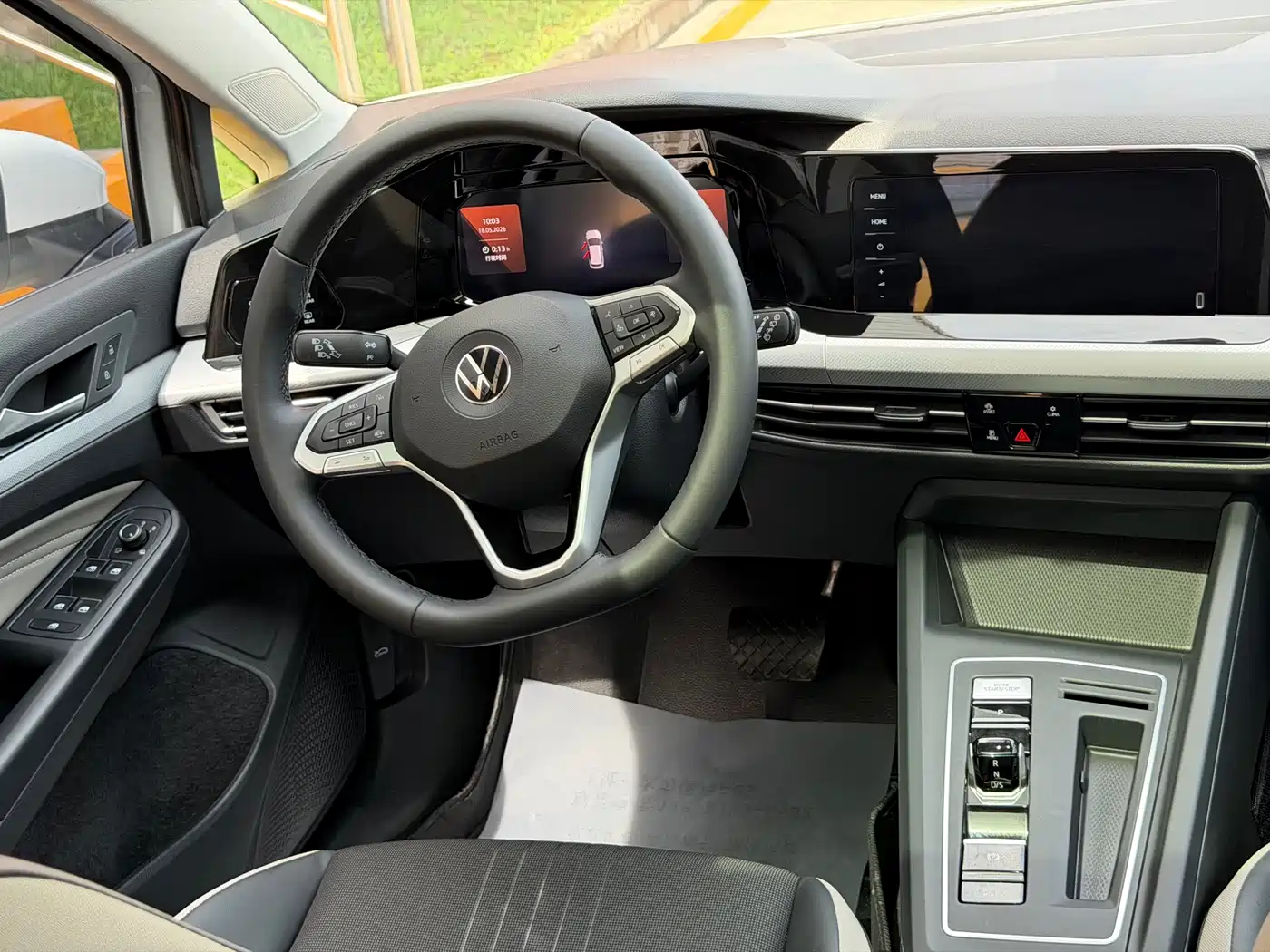 Volkswagen Golf 2023 Facelift 280TSI DSG Pro фото 4
