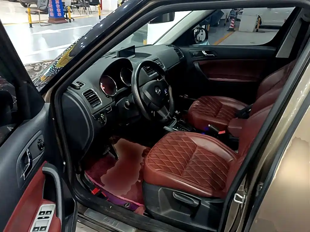 Škoda Yeti 2016 1.4TSI DSG Forward Edition фото 16