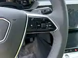 Photo 21 - Audi e-tron