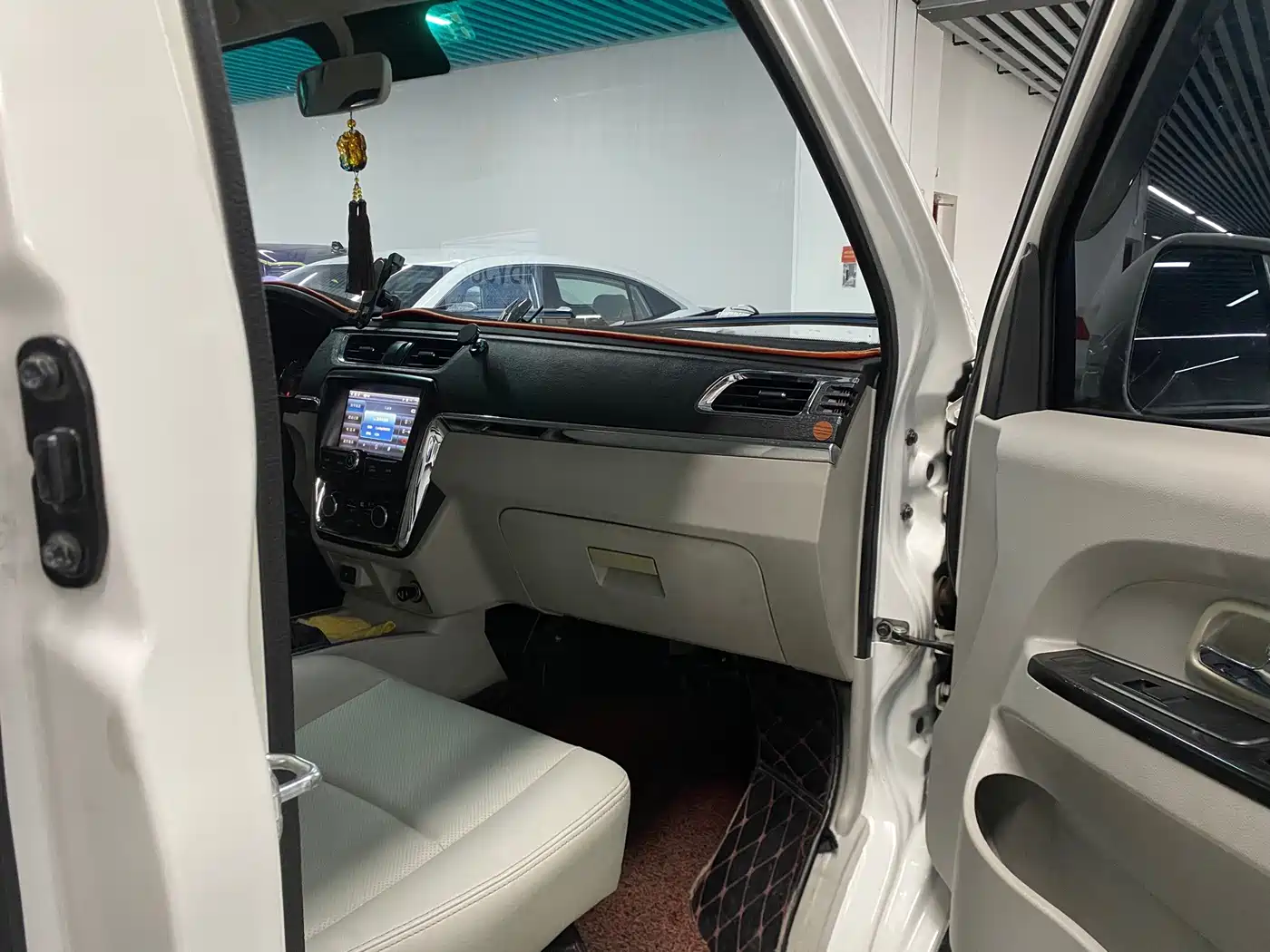 Фото 10 - Jinbei New Hiace X30L