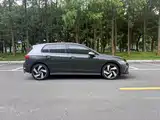 Фото 9 - Volkswagen Golf GTI