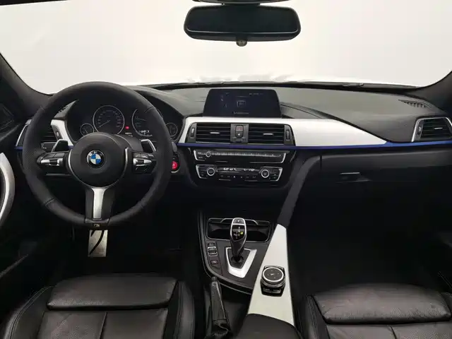 BMW 3 Series 2018 320i M Sport Package — фото 5
