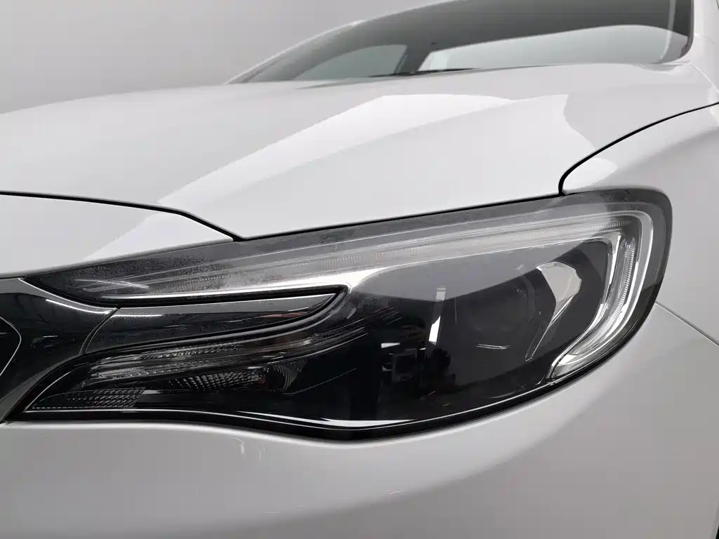 Фото 7 - Buick Excelle