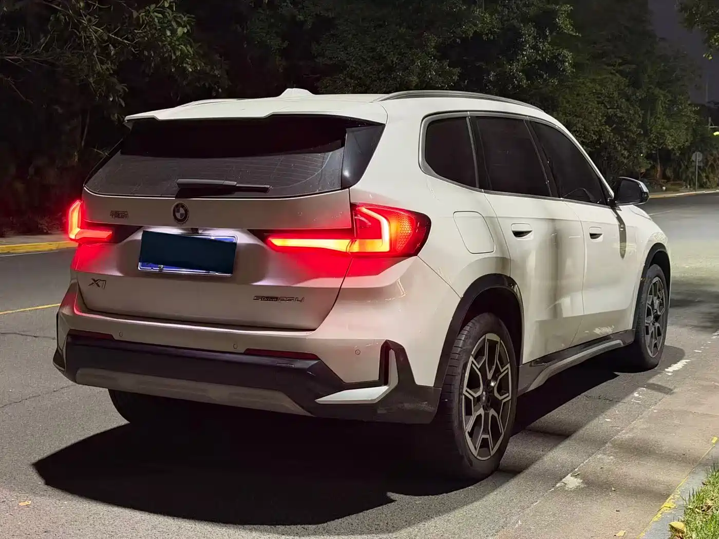 BMW X1 2023 sDrive25Li X Design Package фото 7