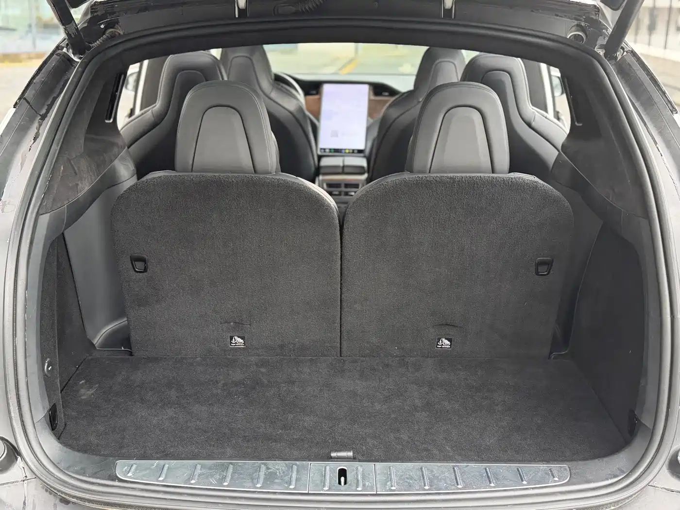 Фото 9 - Tesla Model X