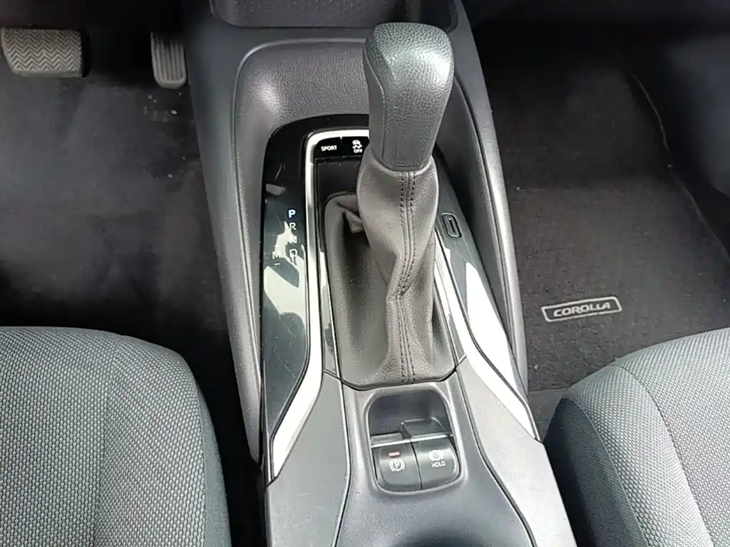 Toyota Corolla 2019 1.2T S-CVT GL Pioneer Edition фото 14