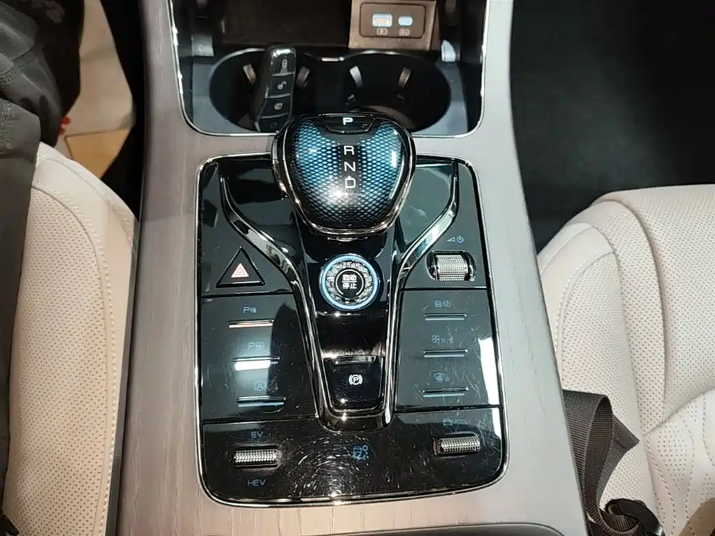 BYD Han 2025 DM-i Smart Driving Edition 125KM LiDAR Flagship фото 14