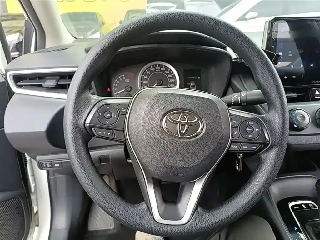 Toyota Corolla 2019 1.2T S-CVT GL Pioneer Edition фото 11