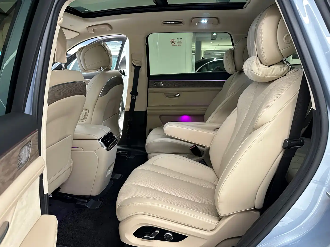 Aito M7 2022 2022 1.5T AWD Luxury Edition