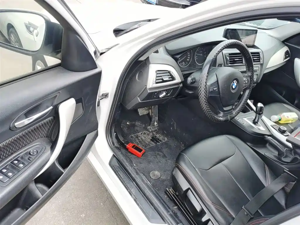 BMW 1 Series (Import) 2013 Facelift 116i Leading Model фото 16