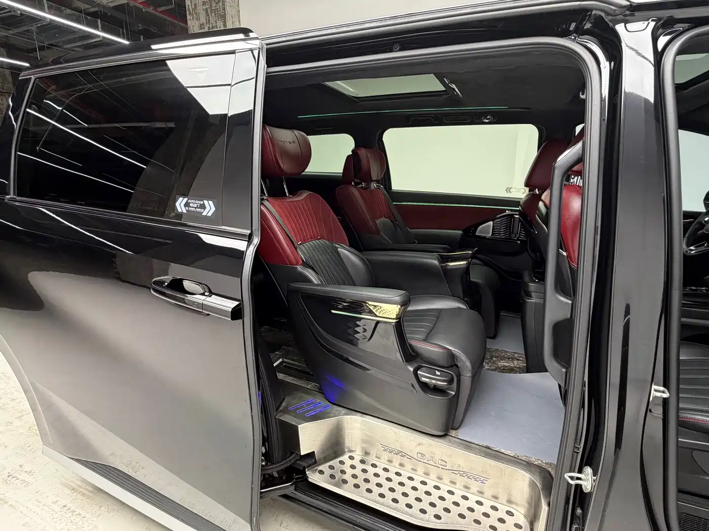 GAC Trumpchi Trumpchi M8 2023 Model Master Series 400T Ultimate Edition фото 11