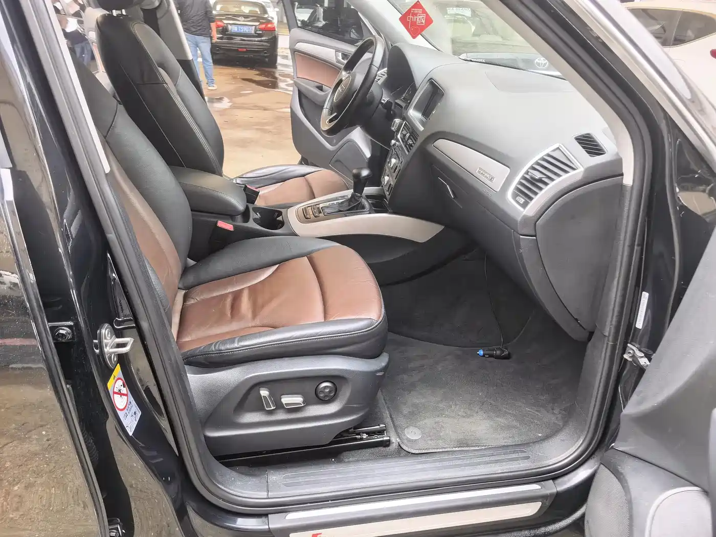 AUDI Q5