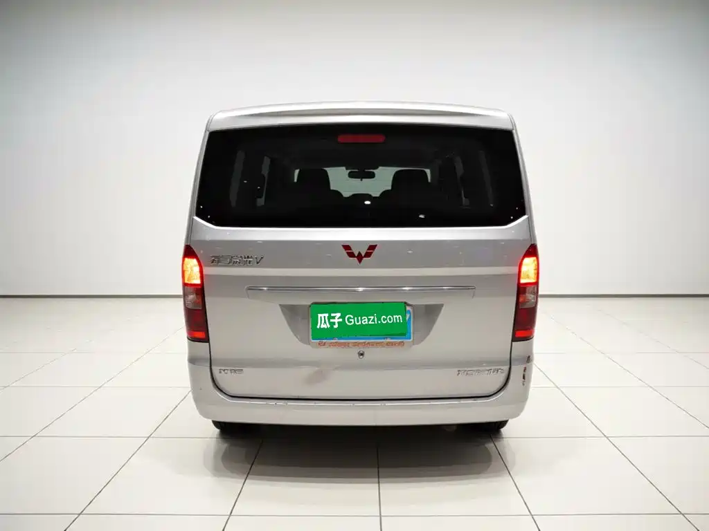 Wuling Motors Wuling Rongguang V 2017 2018 1.5L Standard