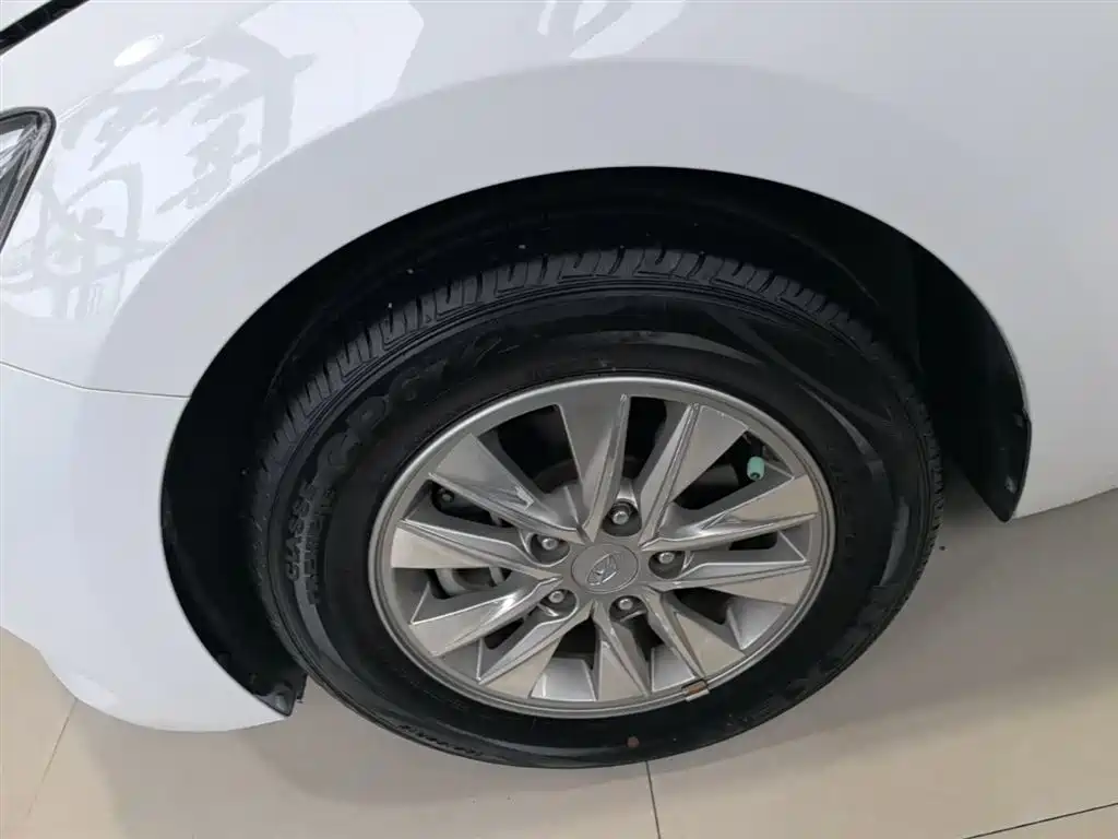 Hyundai Elantra 2018 1.6L Automatic Pleasing Edition GL China VI фото 23