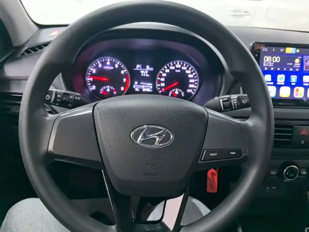 Hyundai Elantra 2018 1.6L Automatic Pleasing Edition GL China VI фото 11