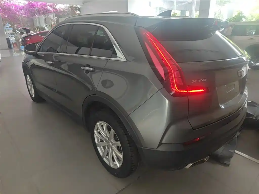 Cadillac XT4 2018 Model 28T 2WD Technology фото 5