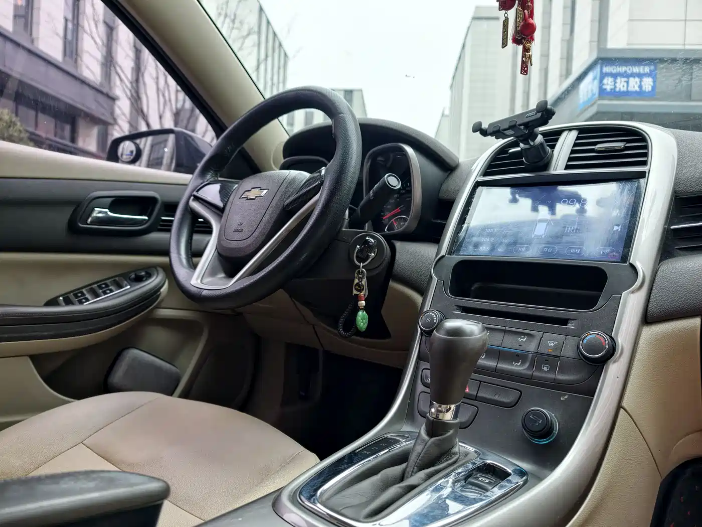 Chevrolet Malibu 2012 2.0L Automatic Comfort Edition фото 13