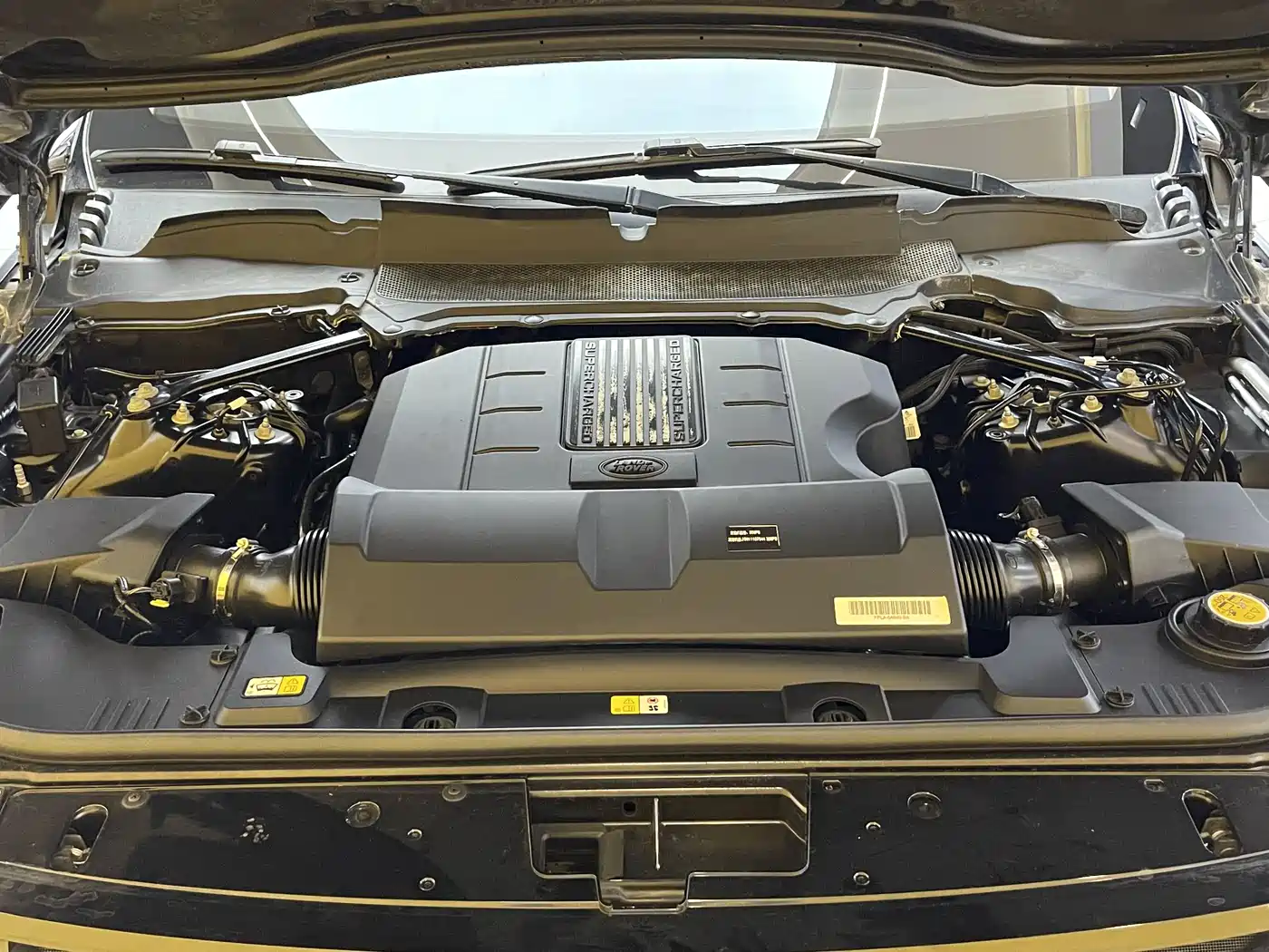 Land Rover Range Rover 2019 3.0 SC V6 Golden Age Edition фото 25