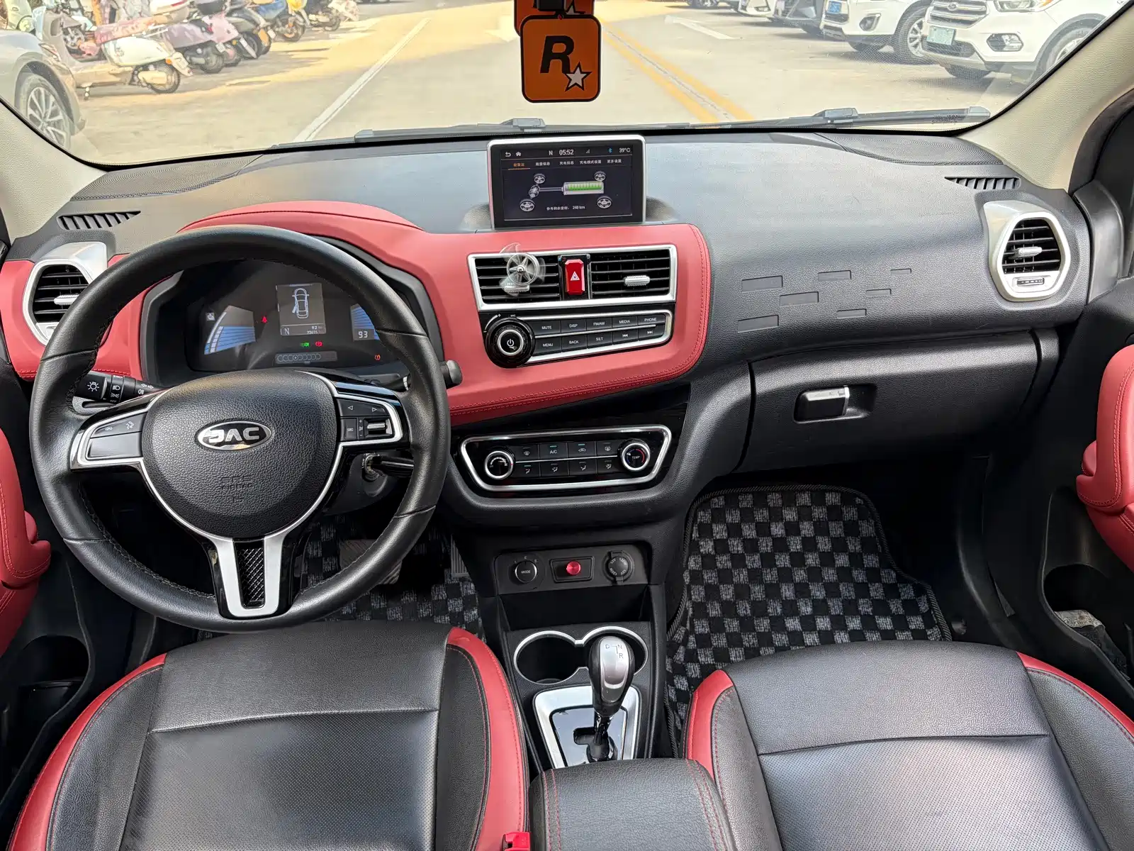 Фото 8 - JAC JAC iEV6E