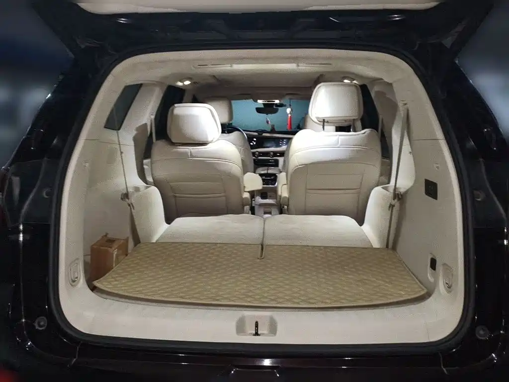 Фото 20 - Buick Enclave