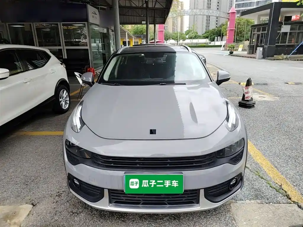Lynk & Co 02 2018 1.5T DCT 2WD Power Edition China V фото 3