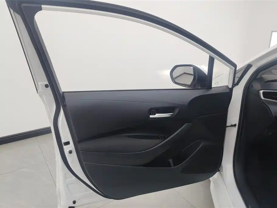 Фото 7 - Toyota Levin