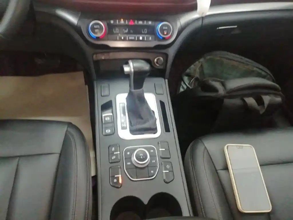 Haval H6 Coupe 2019 1.5T Auto 2WD Elite Version China V фото 14