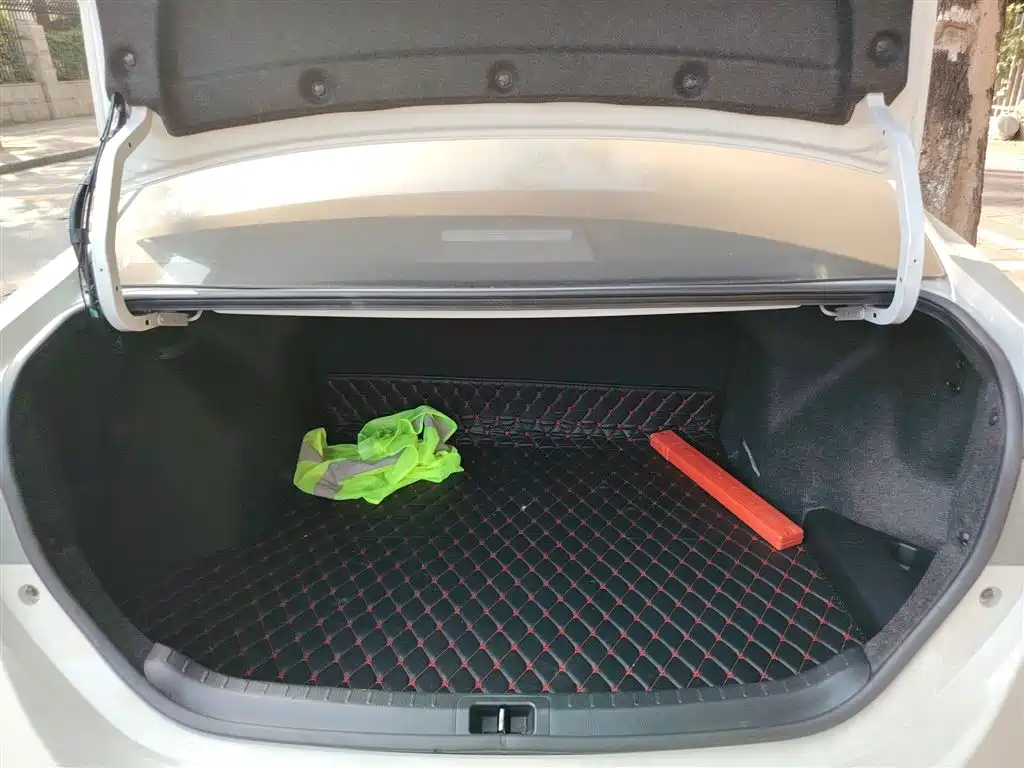 Toyota Corolla 2017 1.2T CVT GL фото 10
