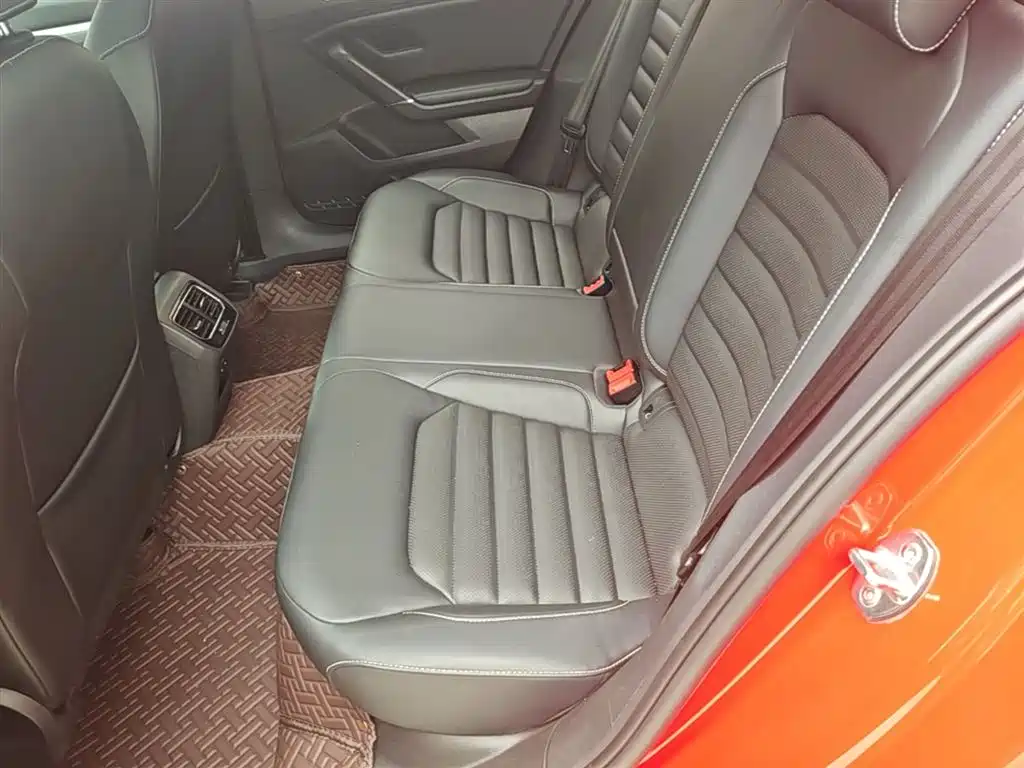 Volkswagen Lamando 2021 Facelift 280TSI DSG Comfort Edition фото 17