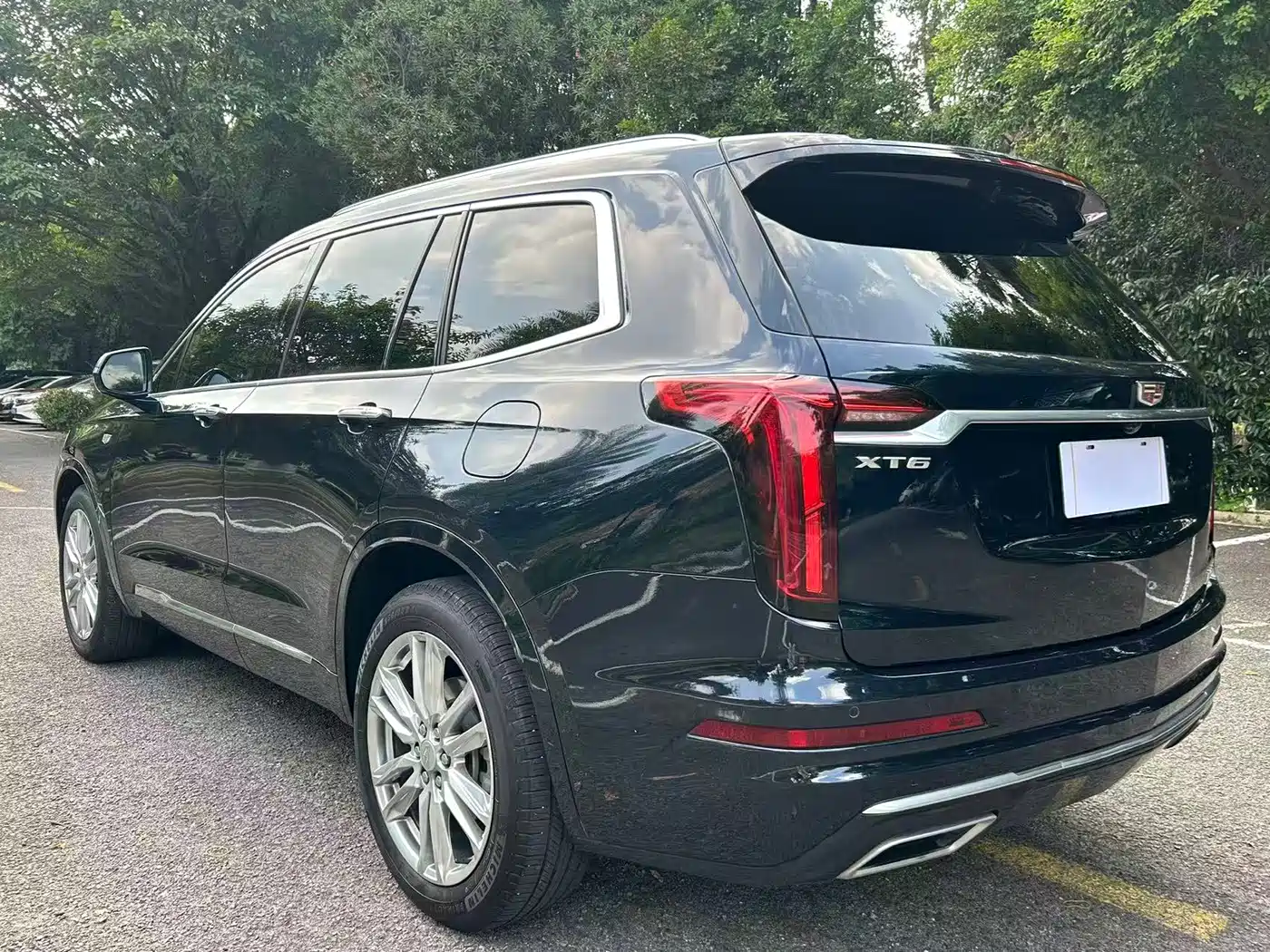 Cadillac XT6 2024 2022 2.0T 6-Seater 2WD Luxury Edition