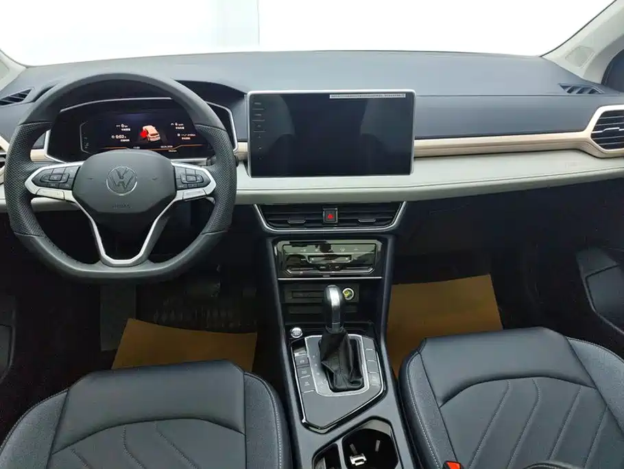 Volkswagen Tharu 2025 2024 300TSI 2WD Full Moon Edition