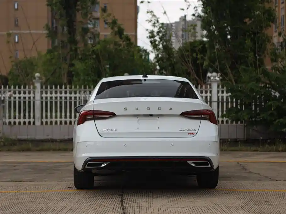 Photo 6 - Škoda Octavia