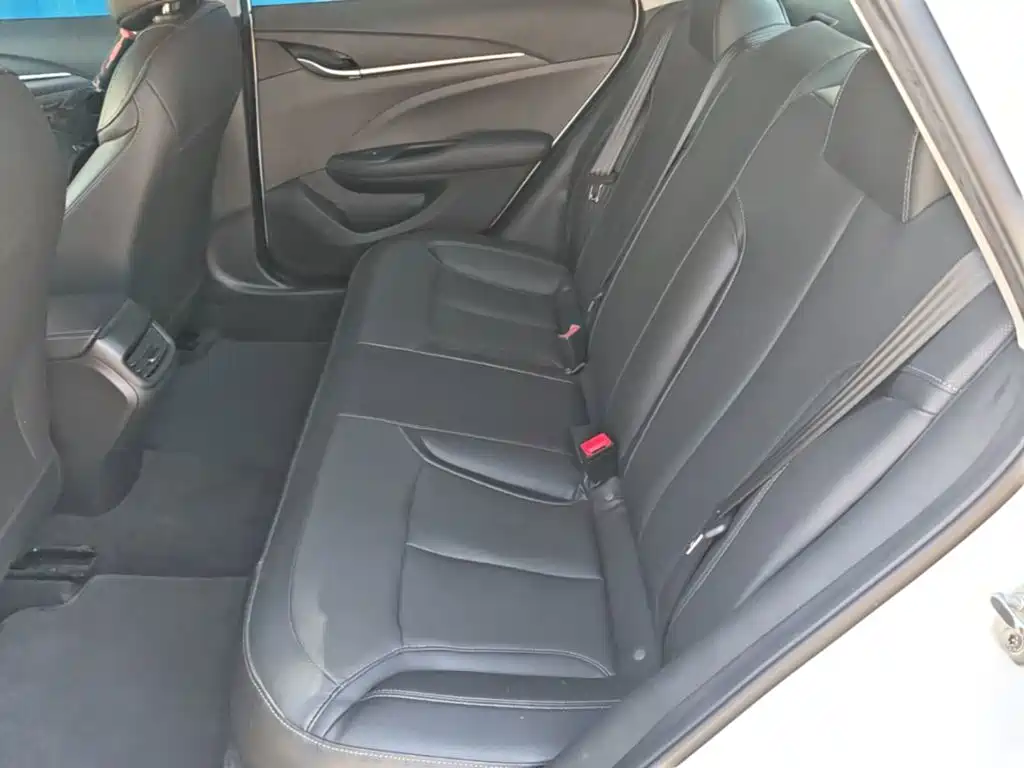 Фото 17 - Buick Excelle